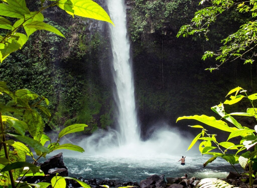 Tours in Arenal - La Fortuna Waterfall